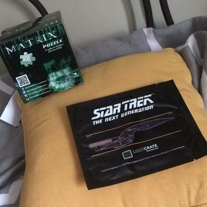 Loot Crate Futuristic bundle